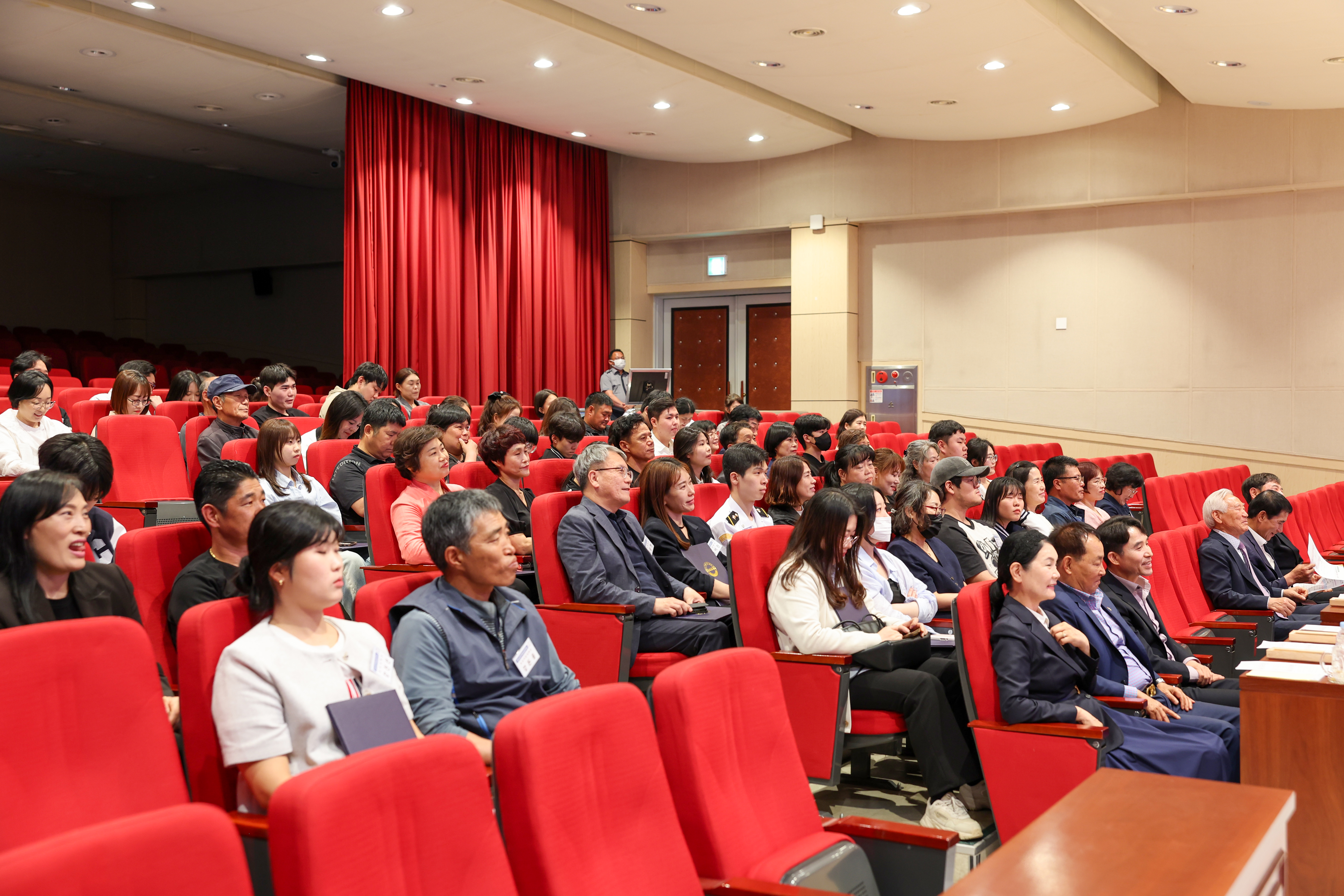 (재)진도군인재육성장학회 장학증서 수여식 첨부#9