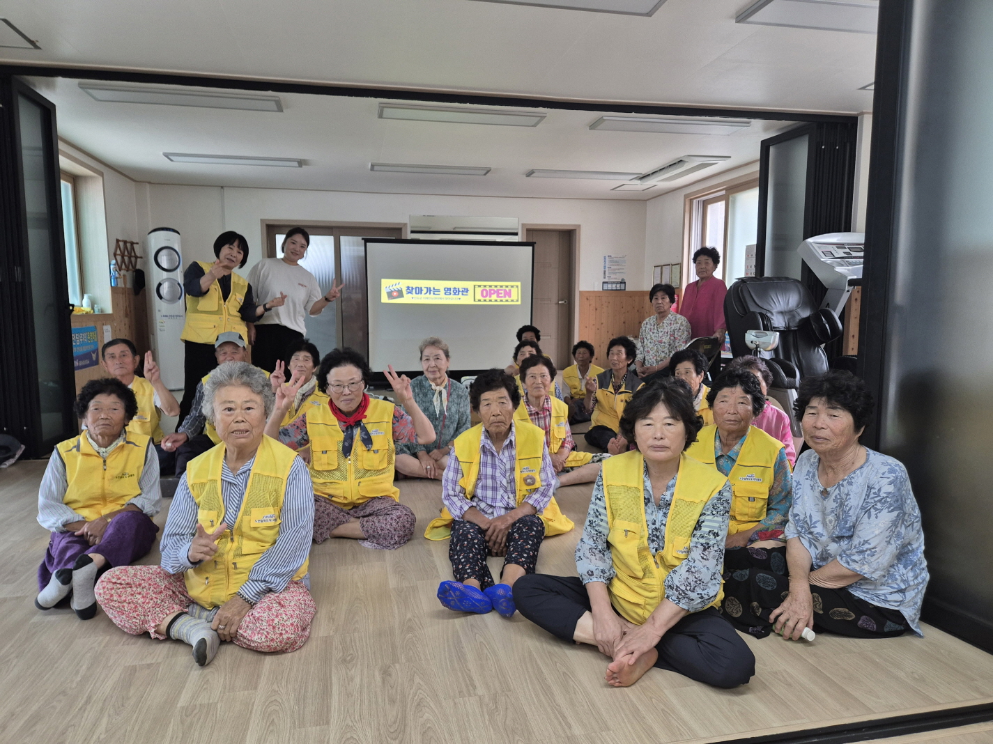 진도군보건소 치매안심센터, ‘찾아가는 영화관’ 성료 이미지