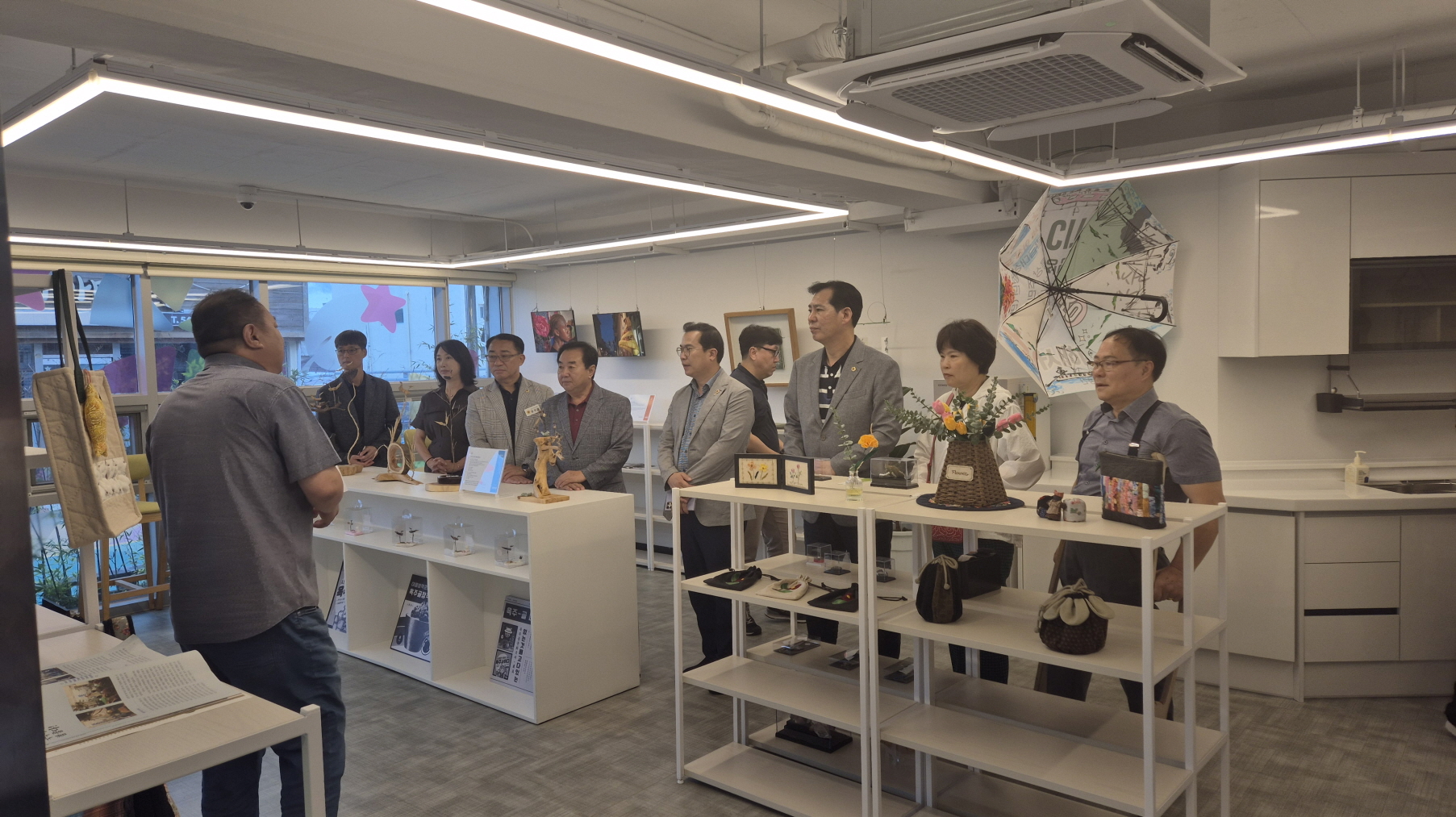 경기도의회 의정정책추진단, 진도군 옥주골창작소 방문 이미지