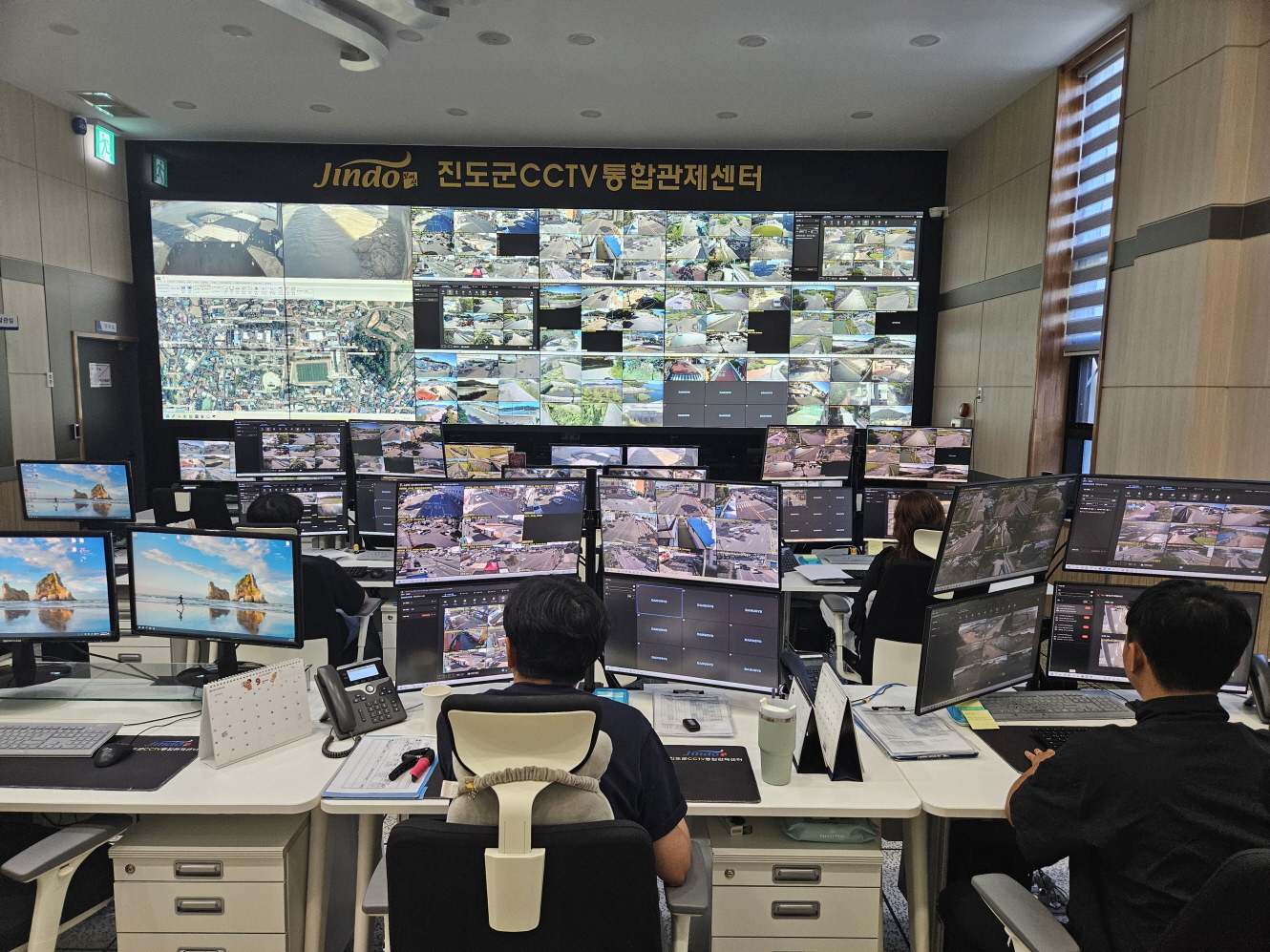진도군 CCTV통합관제센터, 24시간 범죄예방 대응 이미지