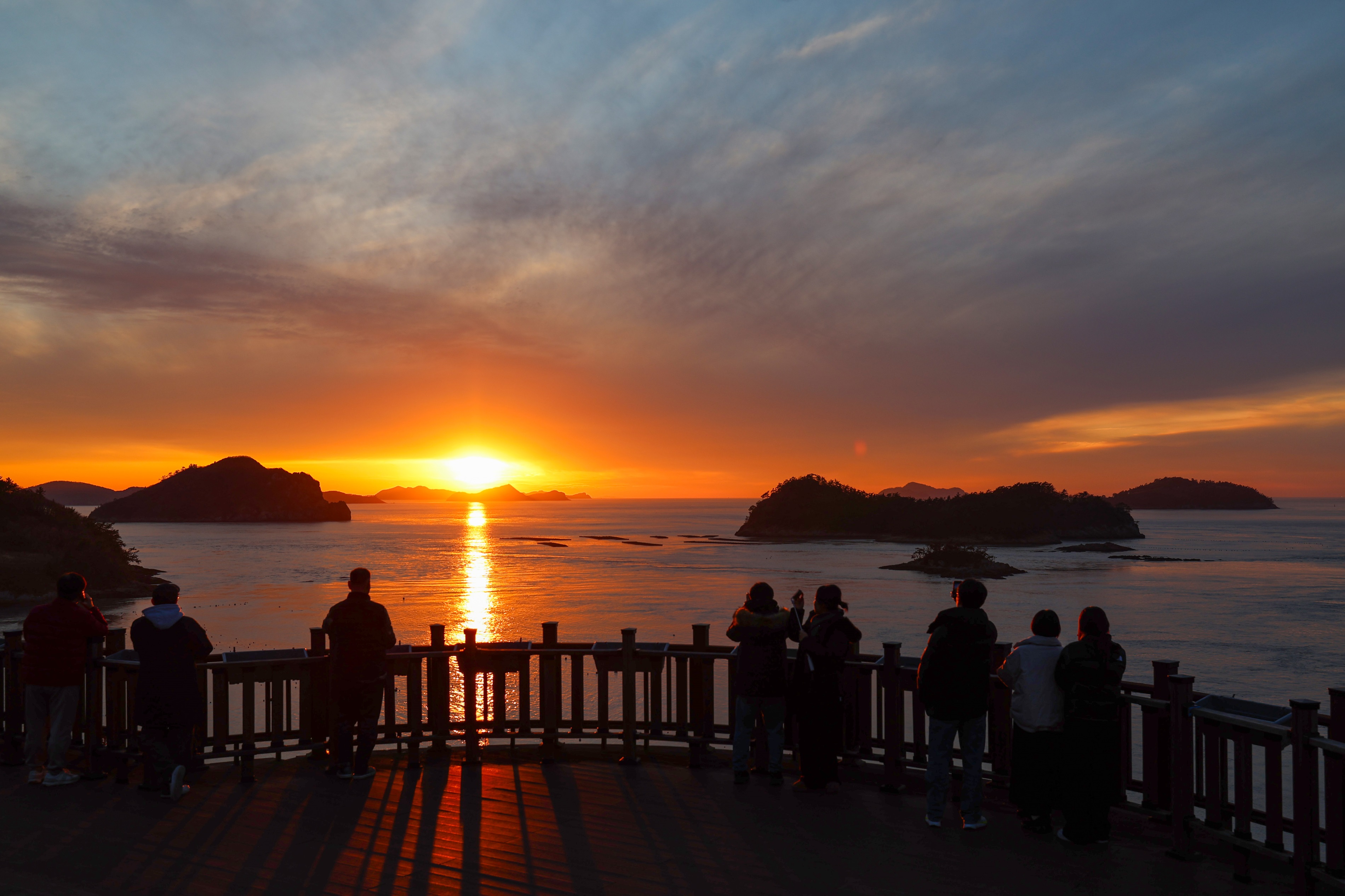 진도군, ‘2025 해넘이, 2026 해맞이’ 행사 개최 이미지